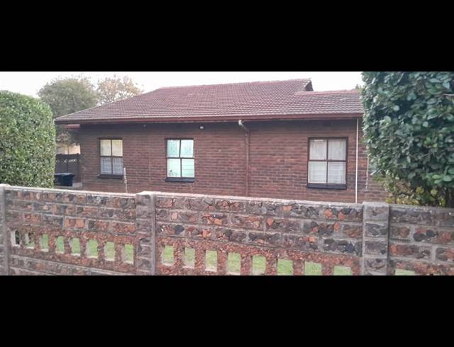 3 BEDROOM HOUSE FOR SALE IN BIRCHLEIGH NORTH